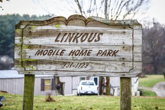 Linkous Mobile Home Park Picture 1