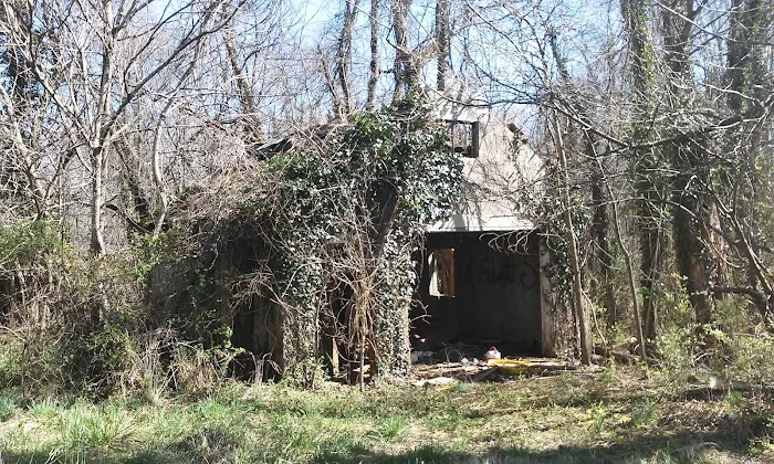 Locust Gardens MHC LLC Picture 7