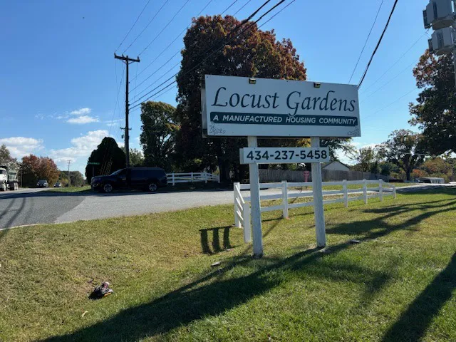 Locust Gardens MHC LLC Picture 10