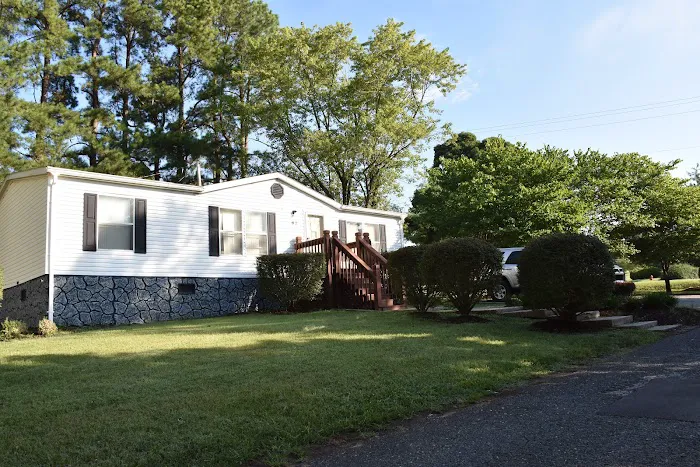 Briarwood Mobile Home Community Picture 5