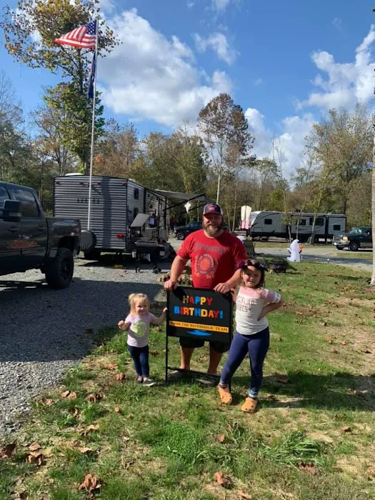 Riverwalk RV Park on the Yadkin River Picture 7