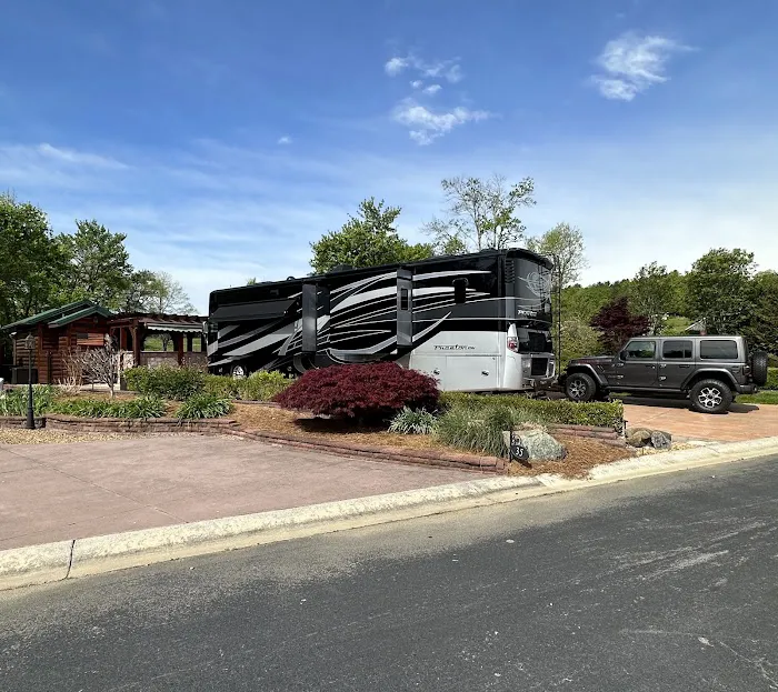 Deer Creek Motorcoach Resort Picture 3