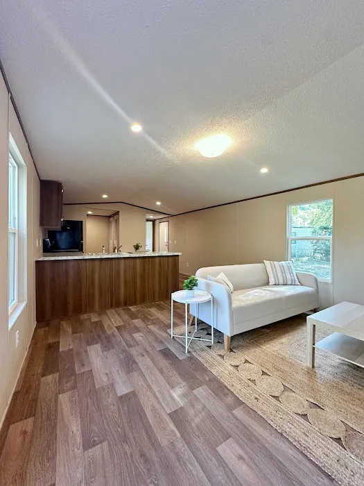 Carolina Estates Mobile Home Park Picture 7