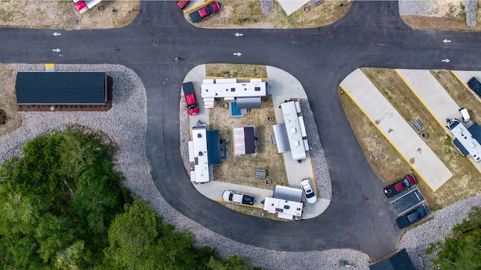 Crooked Oaks RV Park Picture 4