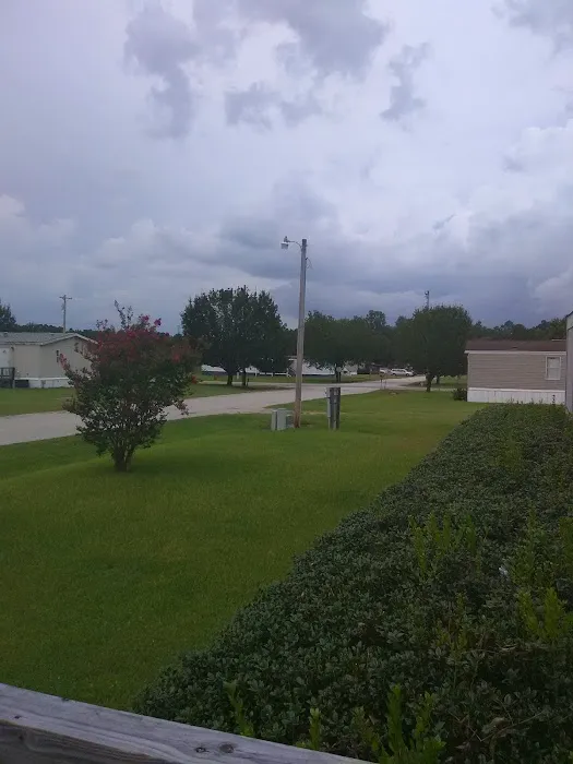 Saddlebrook Mobile Home Park Picture 2