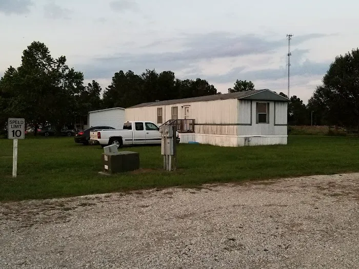 Saddlebrook Mobile Home Park Picture 6