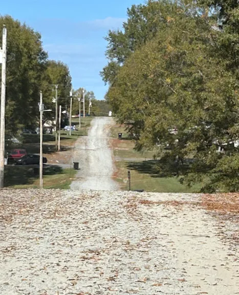 Rolling Hills Mobile Home and RV Park Picture 4