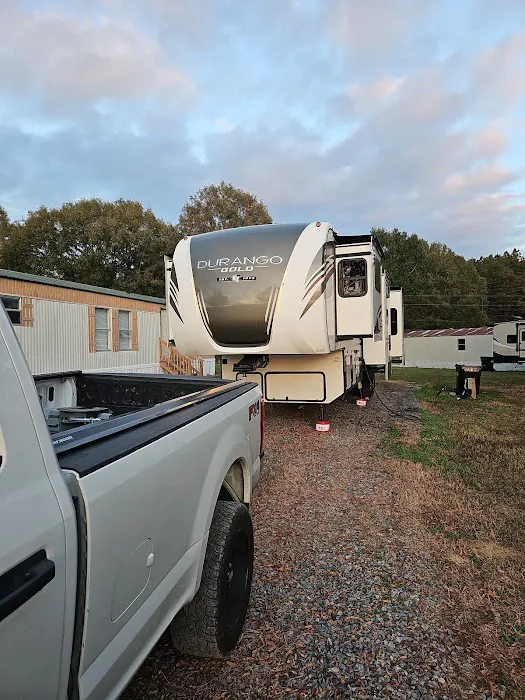 Rolling Hills Mobile Home and RV Park Picture 2