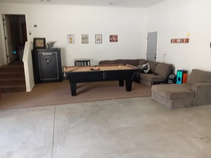 Harrolds Cabin Picture 7