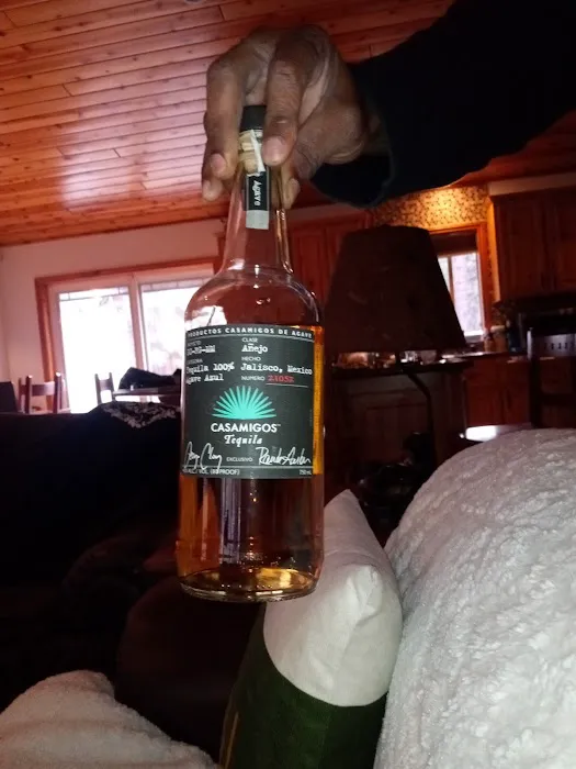 Harrolds Cabin Picture 9