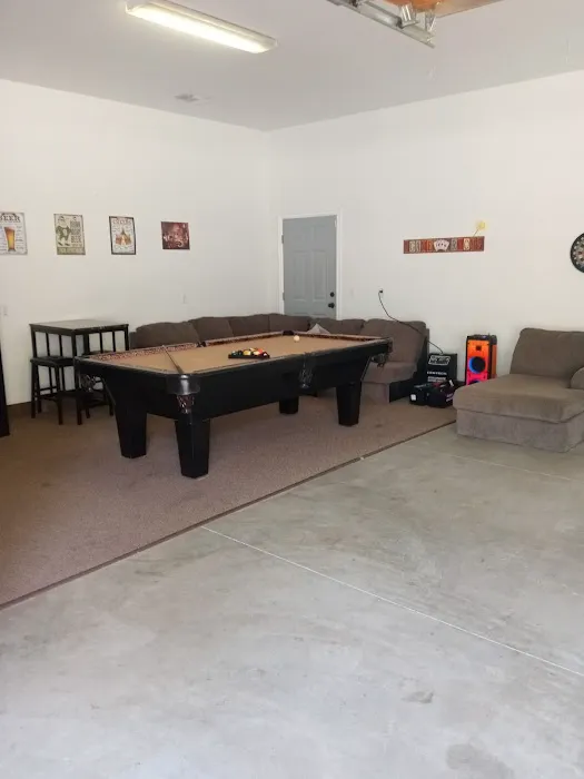 Harrolds Cabin Picture 3