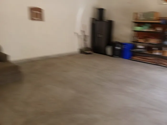 Harrolds Cabin Picture 2