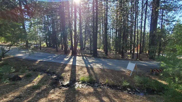 Pineknot Campground Picture 1