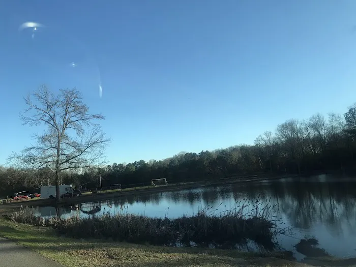 Twin Lakes Estate Picture 1