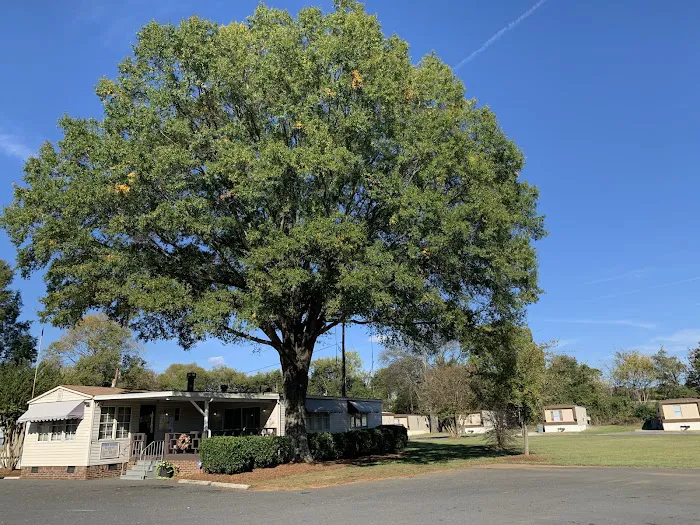 Arrowood Mobile Home Park Picture 6