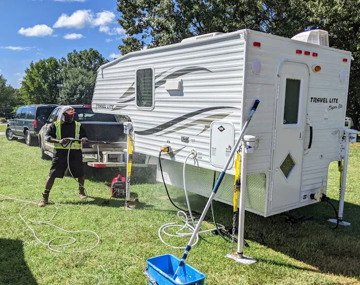 Apollo RV Park Picture 3