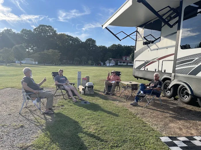 Apollo RV Park Picture 4