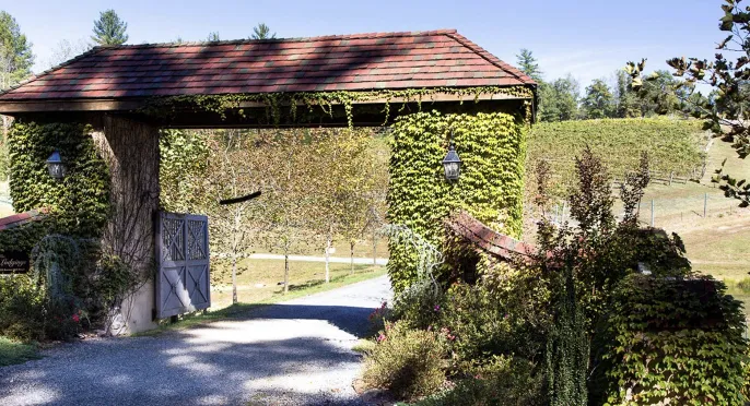 Roaring River Vineyards RV Park Picture 1