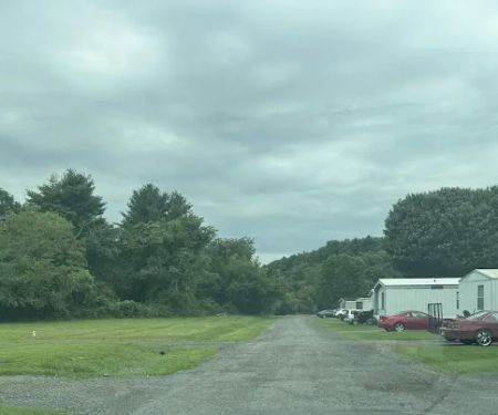 Glade Village Manufactured Home Community