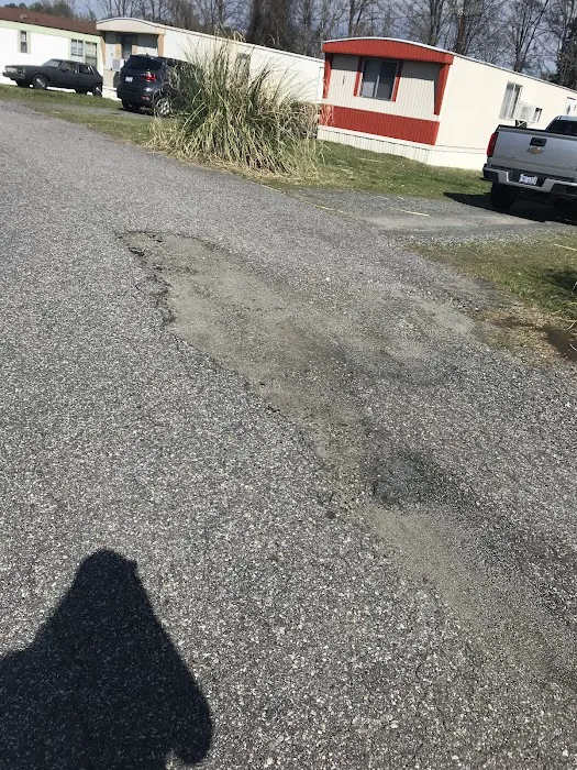 J & J Mobile Home Park Picture 9