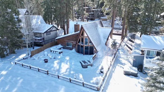 Big Bear Den Picture 3