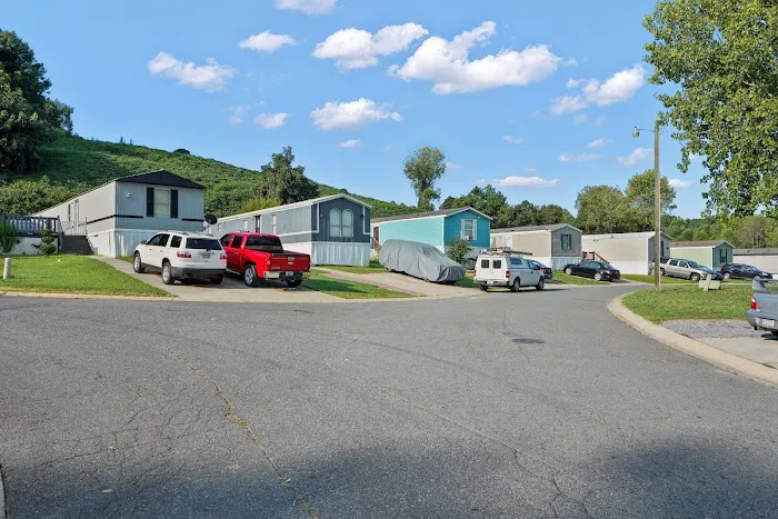 Bloomfield Estates Picture 7