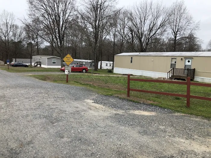 Duncan Mobile Home Park Picture 1