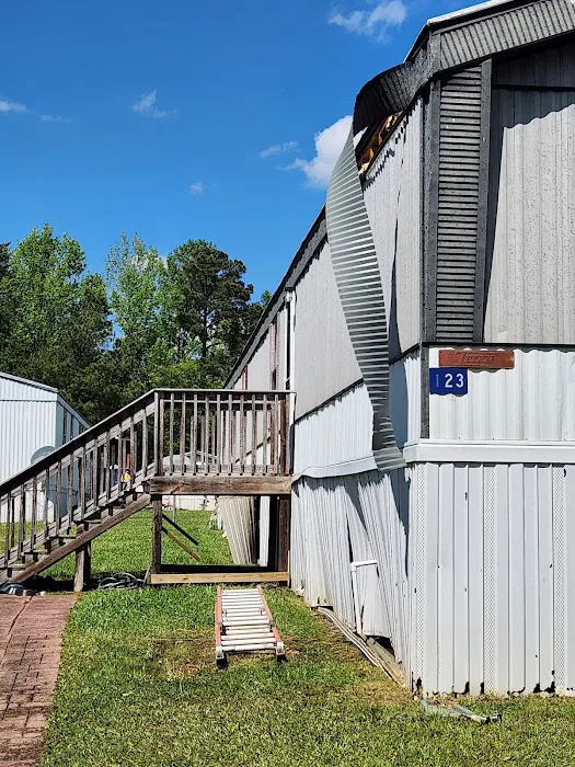 Adnah Hills Mobile Home Park Picture 6