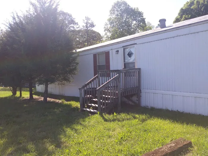 Chuck's Mobile Home Park Picture 1