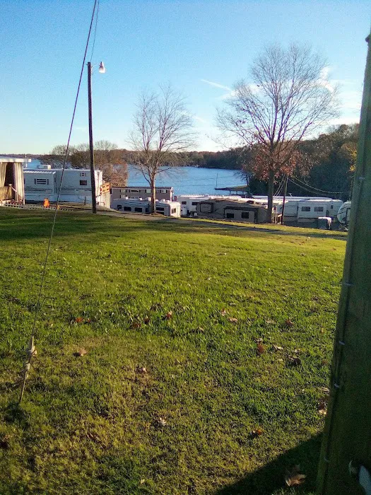 Lake Hickory RV Resort Picture 5