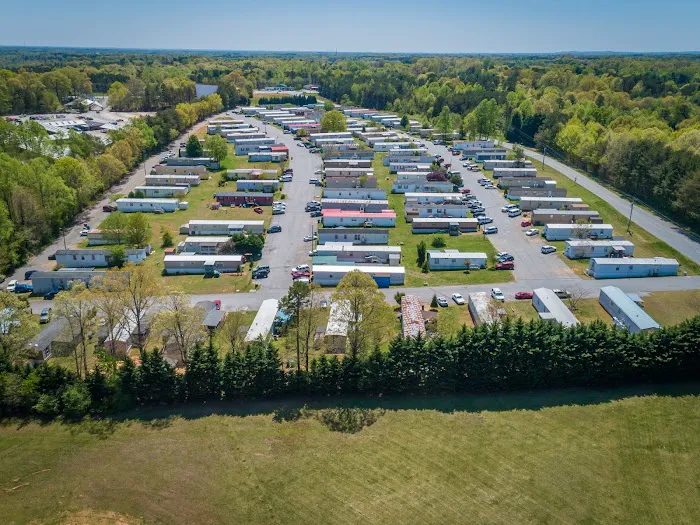 Thunderbird MHC | Hickory Mobile Home Park Picture 1
