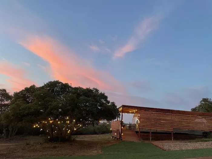 Oakasis treehouse Picture 2