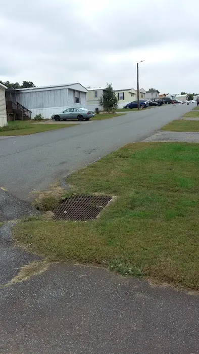 Paradise Valley Mobile Home Community Picture 2