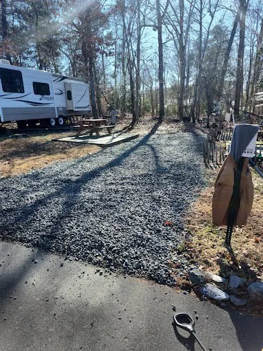 Rhyne Road RV Park Picture 7