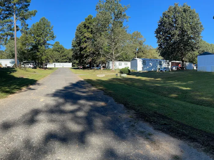 Covington Estates Mobile Home Park Picture 3