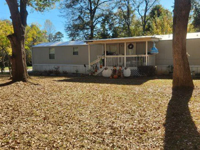 Covington Estates Mobile Home Park Picture 4