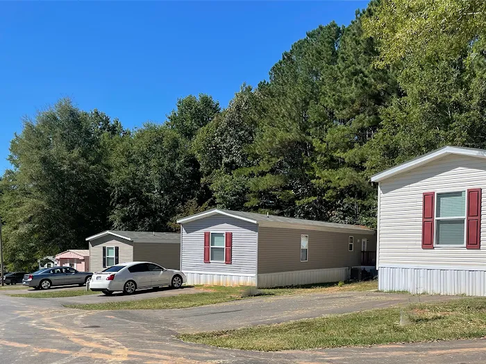 Berkley Oaks Mobile Home Park Picture 6