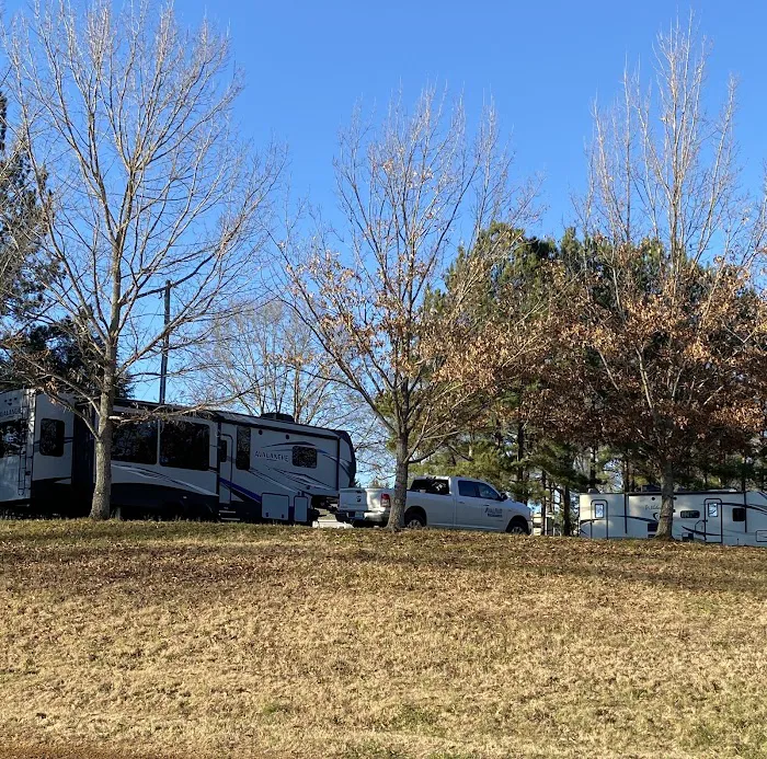 B & D RV Park Picture 4