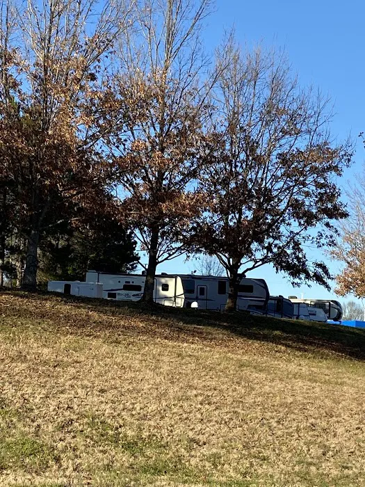 B & D RV Park Picture 3