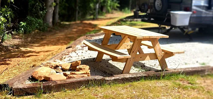 Dry Ridge RV Park Picture 3