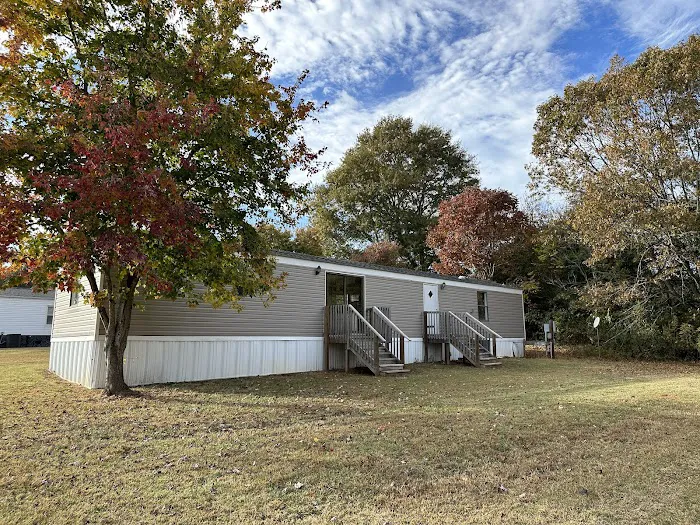 Green Acres Manufactured Housing Community Picture 2