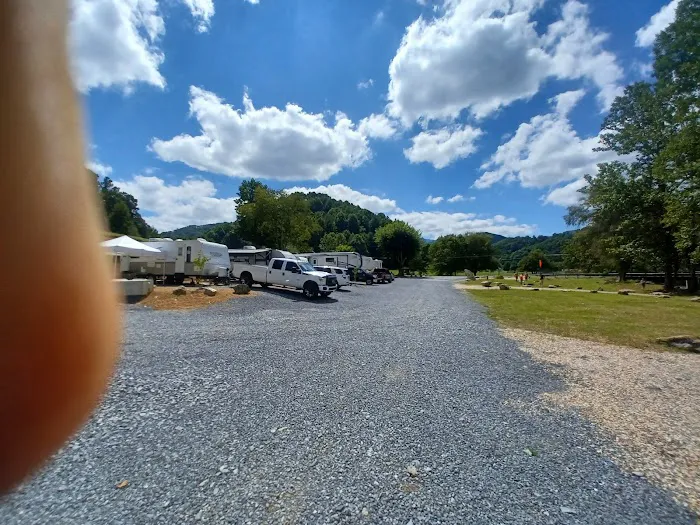 Sugar Hollow RV Park and Campground Picture 10