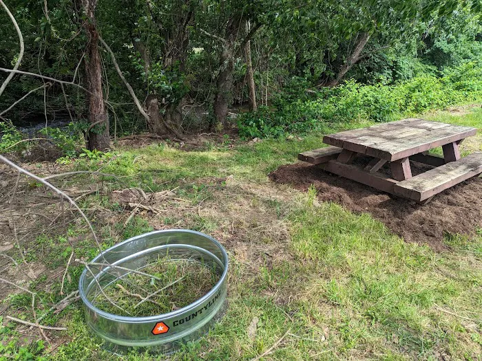 The Hamptons RV Park Picture 10