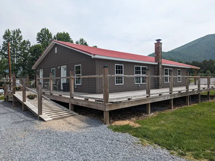 The Hamptons RV Park Picture 9