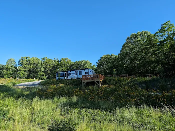 Three Peaks RV Resort Picture 6