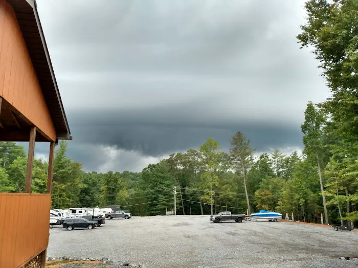 Barefoot Landing Camping Resort Picture 4