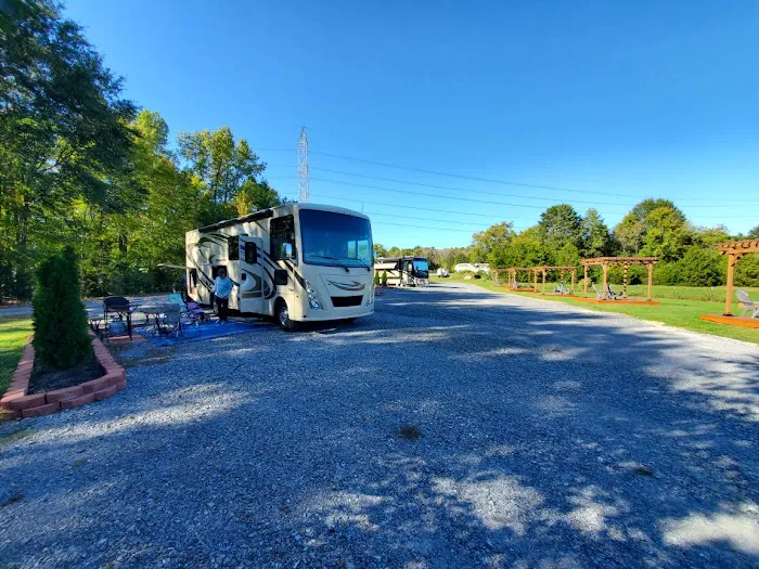 Cherokee RV Park Picture 10