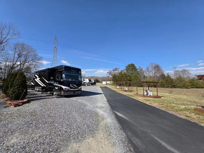 Cherokee RV Park Picture 1