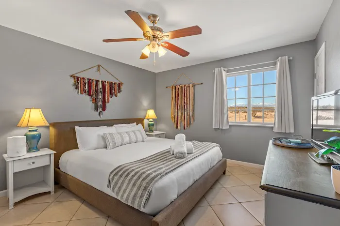 Joshua Tree Village Campground Picture 10