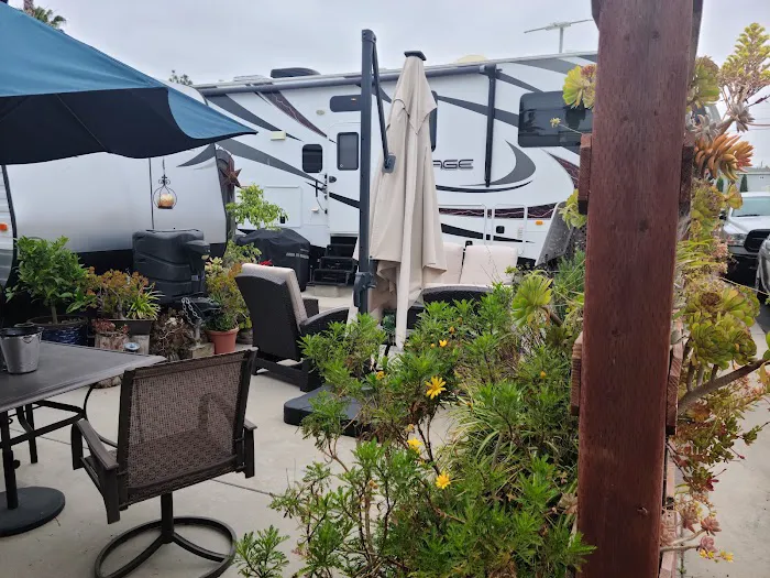 Carlsbad Trailer Plaza Picture 2